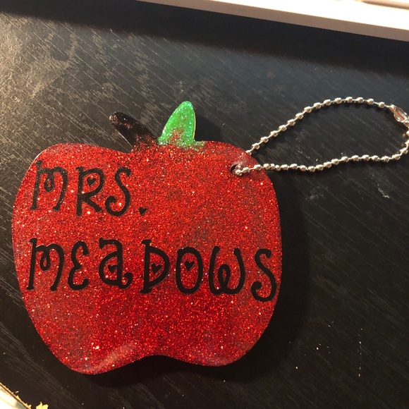Accessories - Teachers apple keychain
